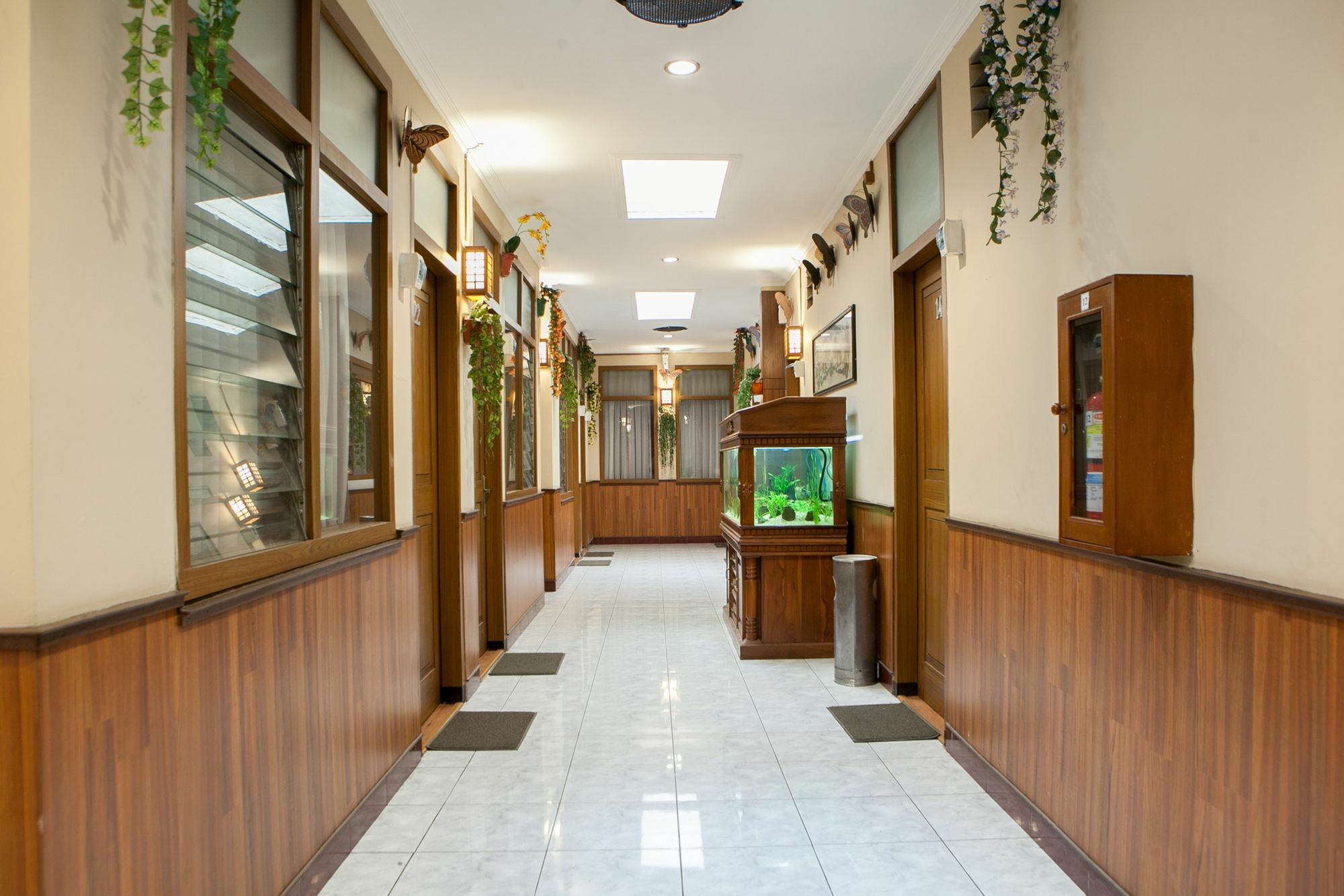 Reddoorz Plus Near Riau Street 万隆 外观 照片