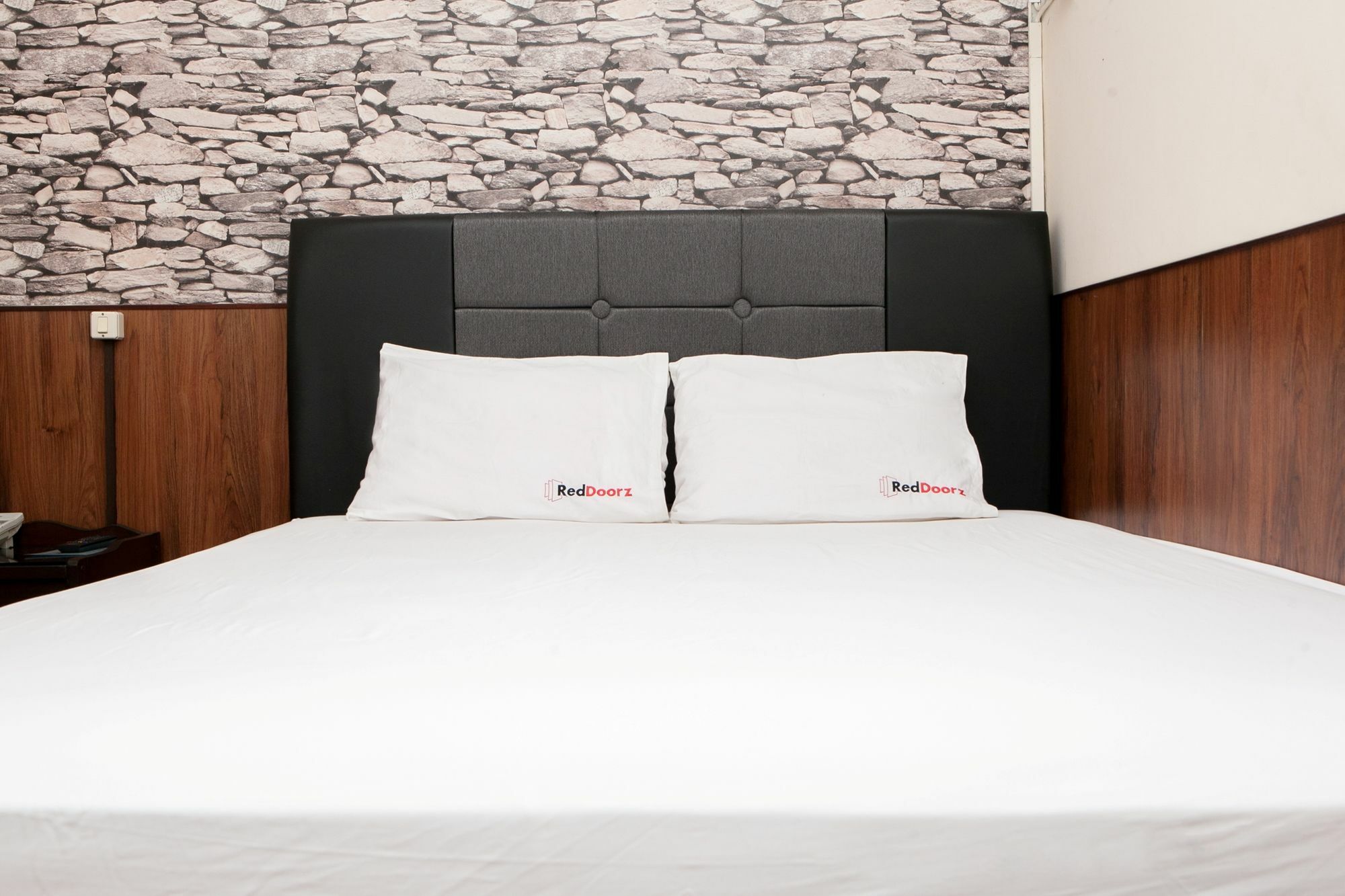 Reddoorz Plus Near Riau Street 万隆 外观 照片
