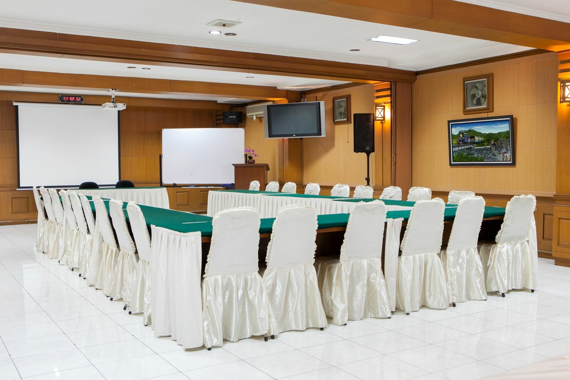 Reddoorz Plus Near Riau Street 万隆 外观 照片